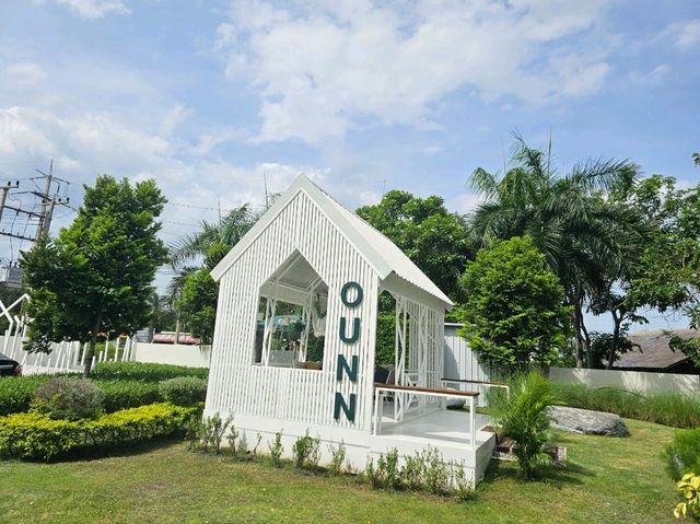 อุ่น • Ounn Cafe & Eatery