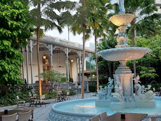 Step Into Timeless Elegance – My Unforgettable Stay at Raffles Singapore