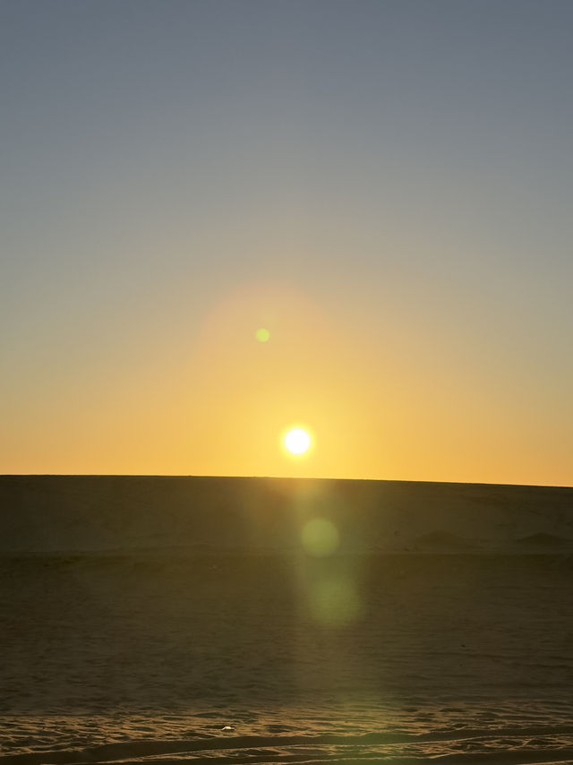 Sahara’s Holy Trinity: Fire, Gold And Stardust