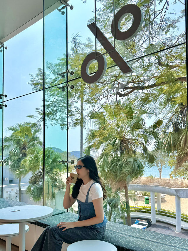 ร้านกาแฟบรรยากาศดีริมชายหาดRepulse Bay
