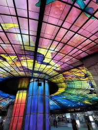 ✨ Dome of Light – Kaohsiung MRT, Taiwan Step into a 30 m‑wide kaleidoscope underground