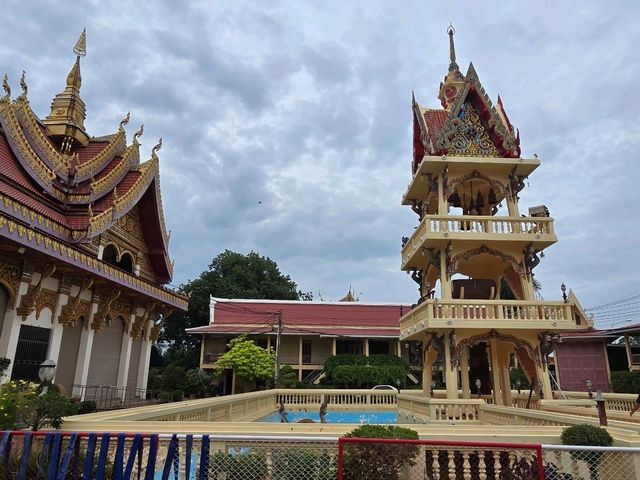 หลวงพ่อพระใส พระคู่บ้านคู่เมือง จังหวัดหนองคาย