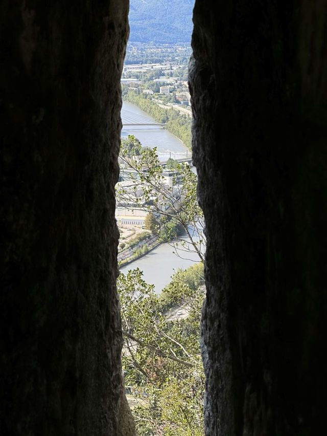 Grenoble Bastille – A Historic Hilltop Fortress with Panoramic Views