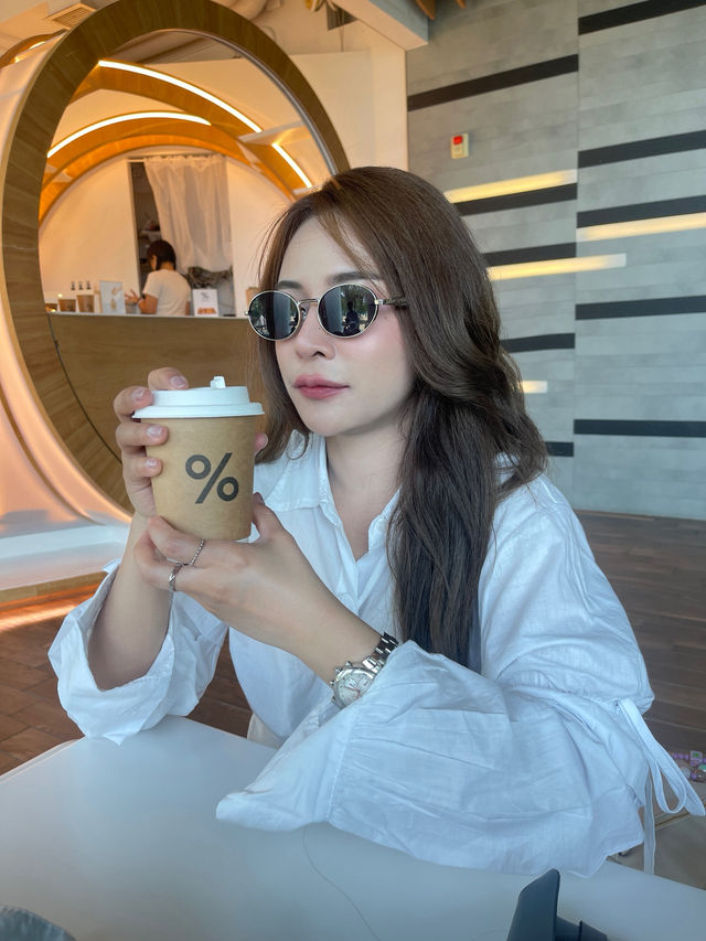 รีวิว % Arabica (Repulse Bay)