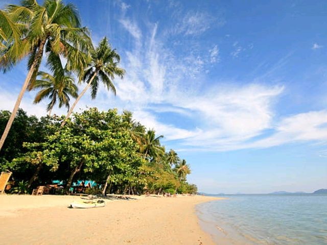 코창(Koh Chang) – 정글과 해변이 공존하는 섬