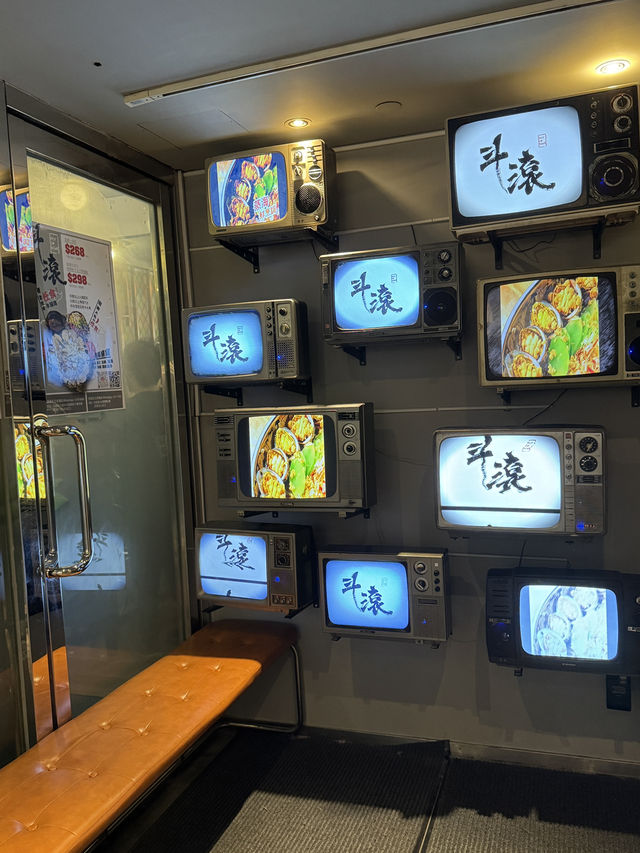 《靚湯海鮮雞煲三重奏》