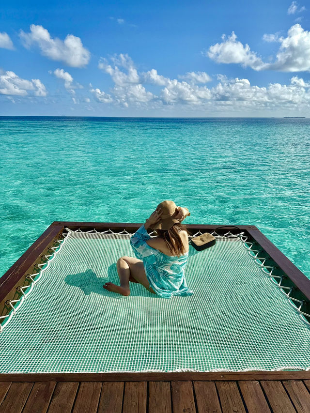 🏝️ Tropical Bliss at W Maldives – Overwater Villa Escape