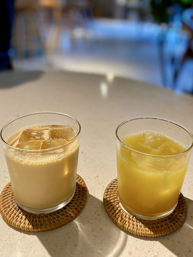 🌎 A Global Vibe at TENCUPS Café, Shibuya