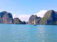อ่าวฮาลอง (Ha Long Bay)