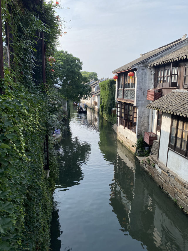 去蘇州，千萬別錯過中國有名的水鄉古鎮  - 周莊✨