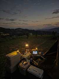 "ผาสามเส้าแคมป์" แม่แตง เชียงใหม่