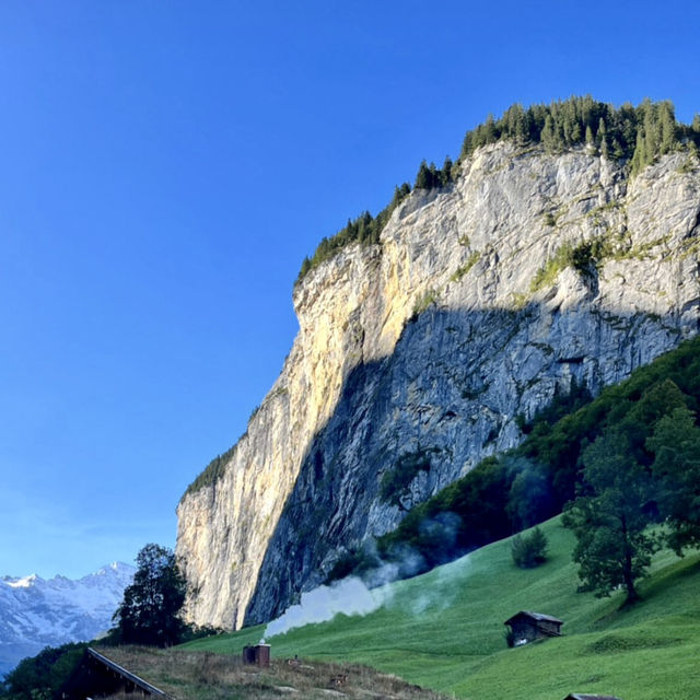 🏔️✨ GRINDELWALD ALPINE ESCAPE — SWITZERLAND’S STORYBOOK VILLAGE 🇨🇭❄️ 