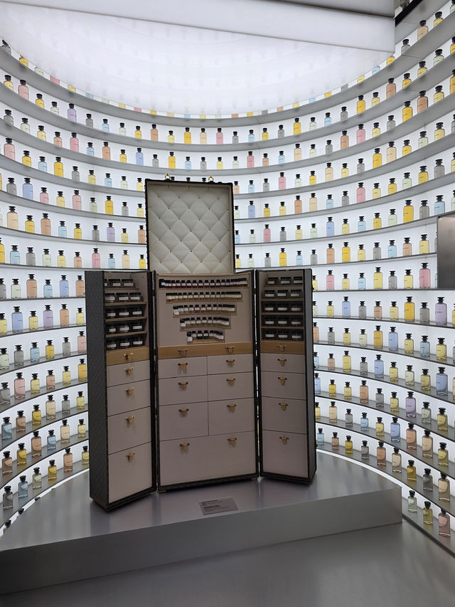 ✨✨✨루이비통의 역사를 훑어본 기분이였어요 ..