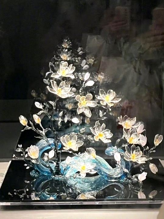 中国陶磁琉璃館 | 炎と光が織りなす世界。 | Trip.com 淄博