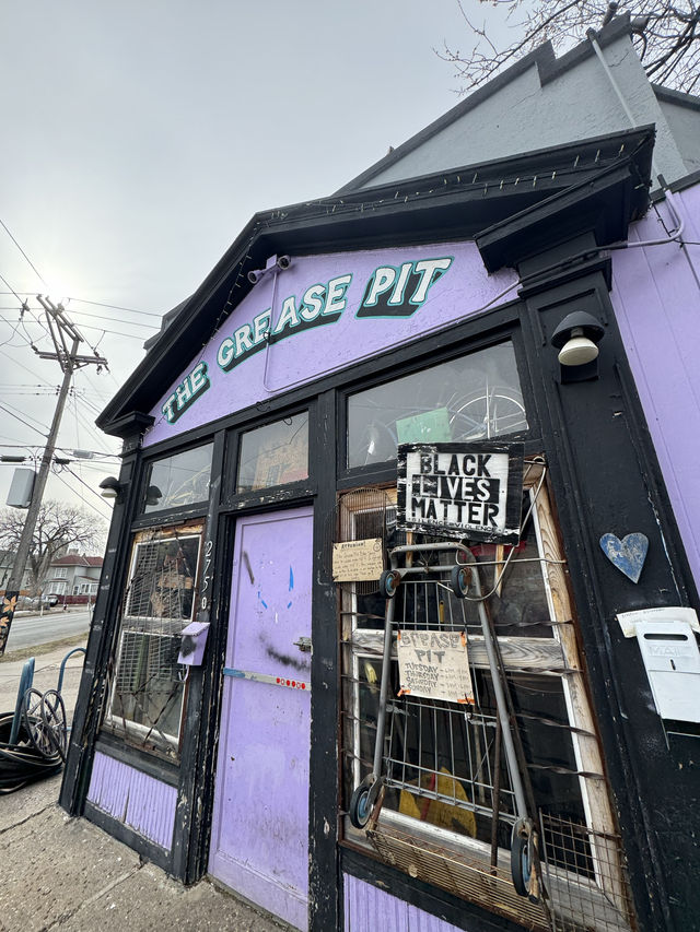 Free DIY bike repair shop in Minneapolis 