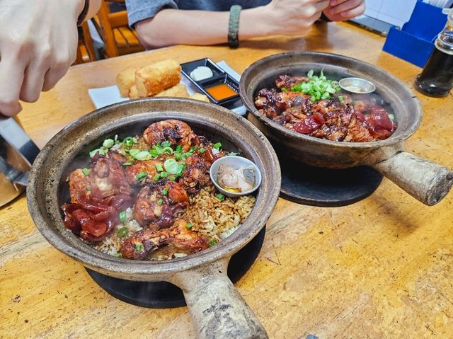 A very nice and authentic Claypot Chicken rice made traditionally