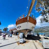 Boat Trip to The Sunken City 