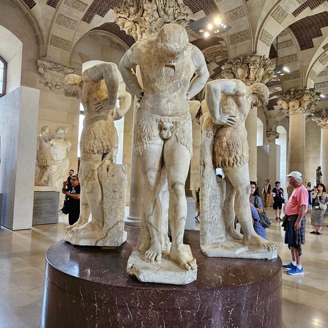 Louvre Museum Paris ❤️