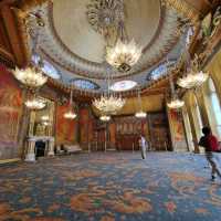 🏰 Majesty Unveiled: Exploring the Enchanting Brighton Royal Pavilion! 🌟