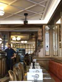 에펠탑 근처 레스토랑 “Le Bouchon Parisien”