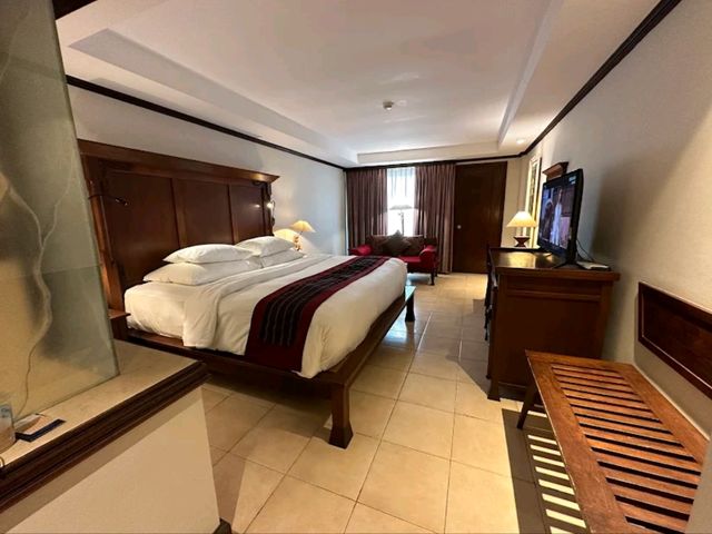 “Harmony in the Heart of Kuta: A Timeless Balinese Retreat”
