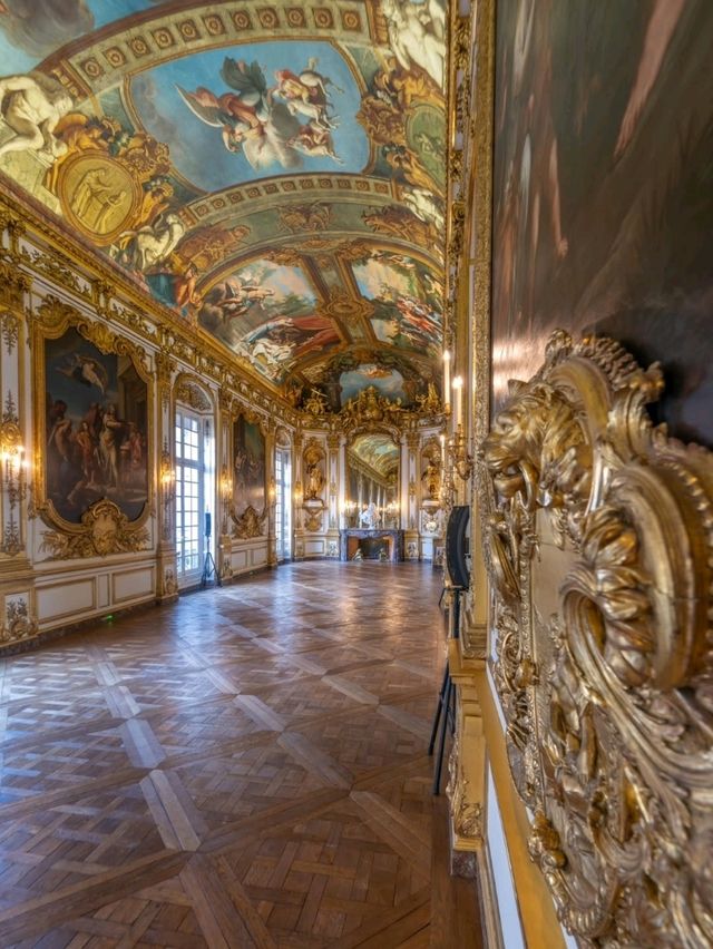 🏛️ Golden Gallery of Banque de France – Paris’s Hidden Rococo Gem