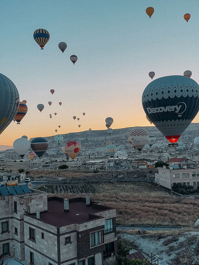 Cappadocia by Balloon – Sunrise, Stillness, and Pure Magic 🎈🌅⛰️