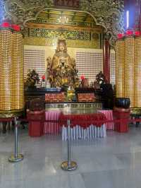 Discover the Christmas Kuala Lumpur! Travel guide 