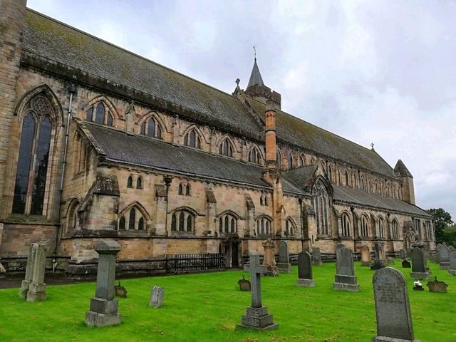 Dunblane Cathedral, Scotland – History, Peace and Beautiful Detail