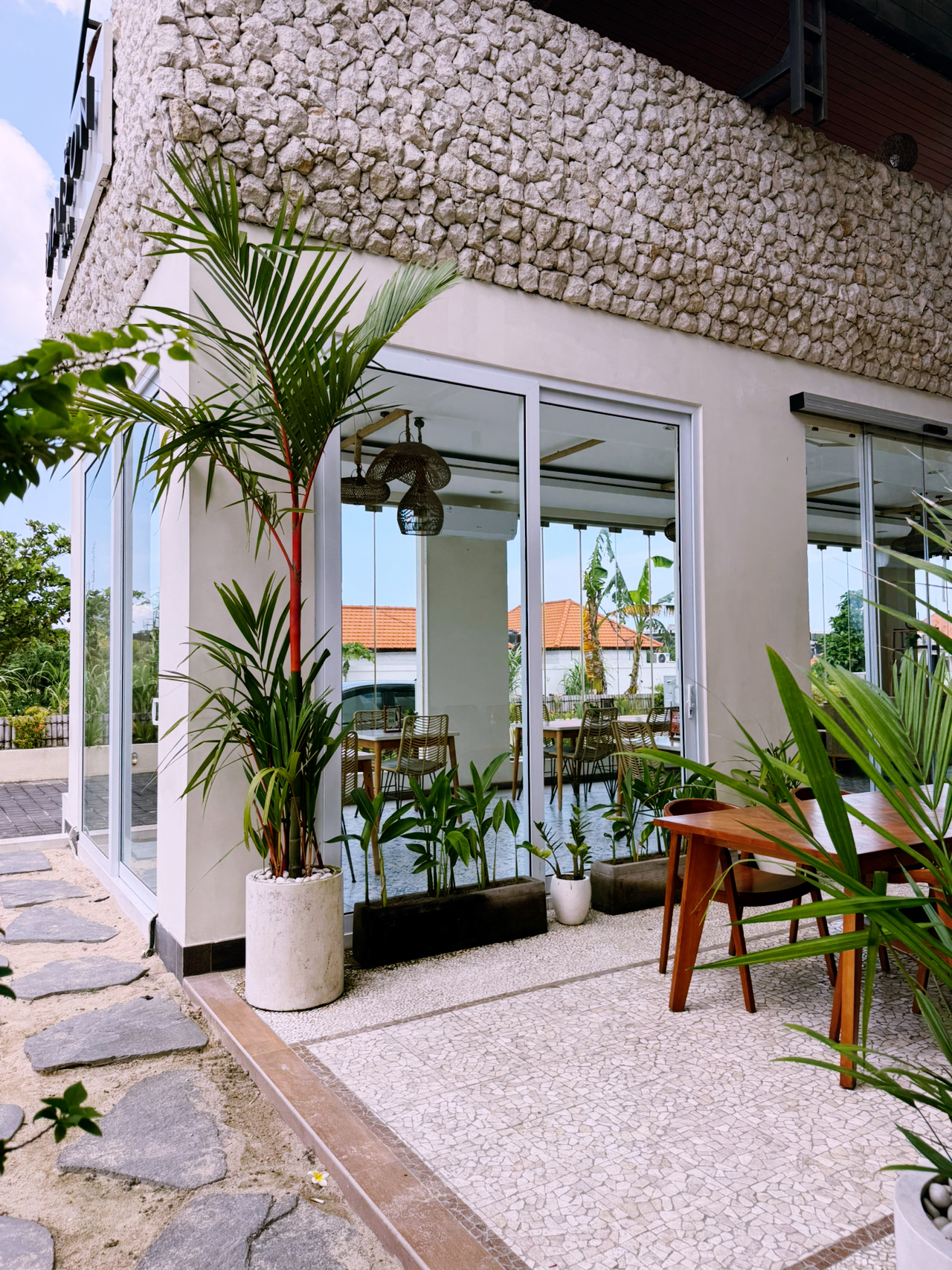 #firsttimermistakes 

🤢 The Dreaded "Bali Belly": A Classic First-Timer Mistake That Can Turn Your Dream Vacation into a Nightmare!
Hello, my traveling stars! ✨ Today we need to address a crucial health topic and the most common first-time mistake made in Bali. You land in this tropical paradise, enjoy exotic fruit smoothies, taste local dishes, and the very next morning you wake up with severe stomach poisoning, painful cramps, and a fever.
Expats and seasoned travelers call this nightmare by its official name: Bali Belly. It is an acute reaction of your stomach to unfamiliar, aggressive Asian bacteria. And this is exactly where 90% of unprepared tourists fail!
⚠️ The Sneakiest Hidden Trap — ICE and Tap Water!
Everyone knows you shouldn't drink tap water or even use it to brush your teeth (use bottled water strictly!). But the trickiest trap of all is the ice cubes inside your gorgeous cocktails and fresh juices. In cheaper local street cafes, ice is very frequently frozen straight from unfiltered tap water. You think you’re drinking a refreshing smoothie, but your body is actually getting hit by a wave of bacteria.
💡 My Golden Rules for Stomach Survival:

1. Order Drinks Without Ice! When ordering in local spots, always use the magic phrase: “No ice, please”.
2. Pack Your First-Aid Kit BEFORE Flying. Make sure to bring strong sorbents and probiotics from home. Finding the right medication while experiencing severe stomach cramps is a highly stressful quest.
3. Maximum Hygiene. Wash your hands with soap constantly and always carry a hand sanitizer in your bag.
Don't let the tricky Bali Belly ruin your tropical getaway. Take care of your health, eat smart, and let your island journey be filled only with cosmic emotions, my stars! 🧭🌴
#firsttimermistakes #localrules #balibelly #balitravel #indonesia #traveltips