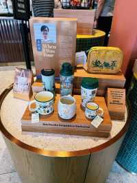 Starbucks Singapore Chinatown: The Ultimate Chill Spot with a View of the Big Merlion 🦁✨