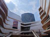 大寧區域的久光中心開業很久了,但是一直沒有機會到訪,這次終於可以來轉一轉,看看這個新靜安的網紅商場