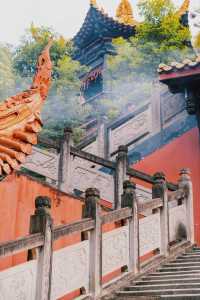 超靈驗來成都絕對不能錯過的震撼古寺