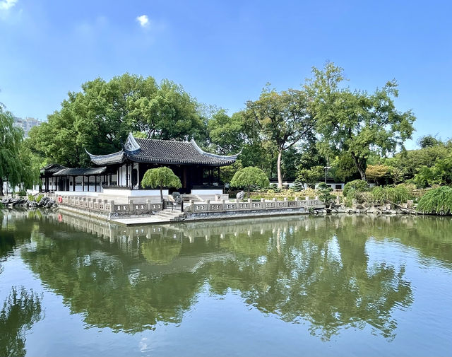 弇山園，在太倉絕對算得上是一個著名景點，原來叫太倉公園，雖然是個免費公園，但規劃管理得井井有條