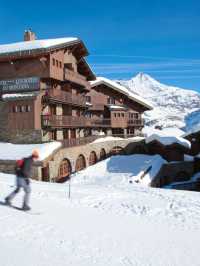 🌟 Tignes Treats: Top Stays at Les Suites du Montana 🏔️