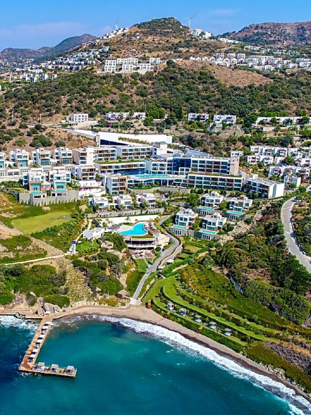 🌟 Bodrum Bliss: Sirene's Luxe Beachfront Stay 🌊