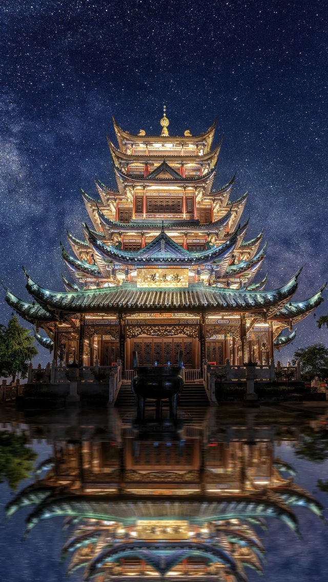 魔幻而迷人的城市