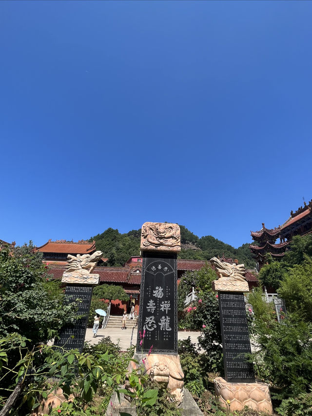 天水麻辣烫之行∣淨土寺，真的被驚豔到了！！！