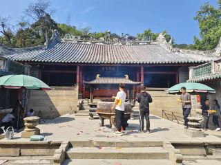 Checked in at Fubo Temple in Hengzhou, Guangxi.