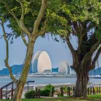 打卡珠海日月貝大劇院
