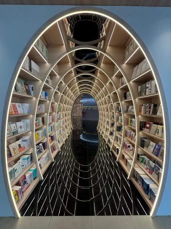 深圳南山📚魔幻書店打卡地