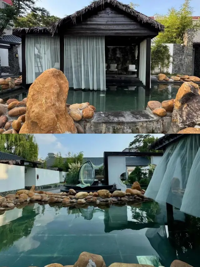 This hot spring courtyard in Xi'an is next level