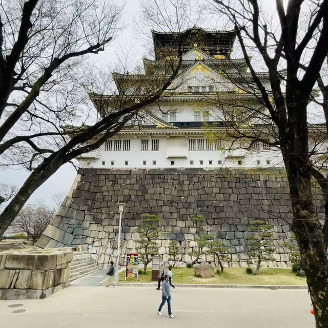 大阪城公園：歷史與自然的交融