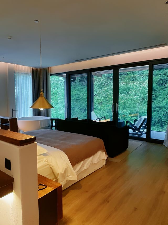 陽朔！呢間侘寂風山景酒店令我躺平唔想走