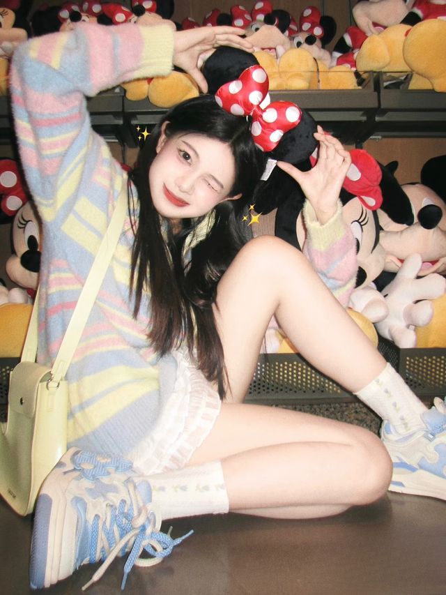姐妹們快來學！迪士尼拍照姿勢大放送🎉