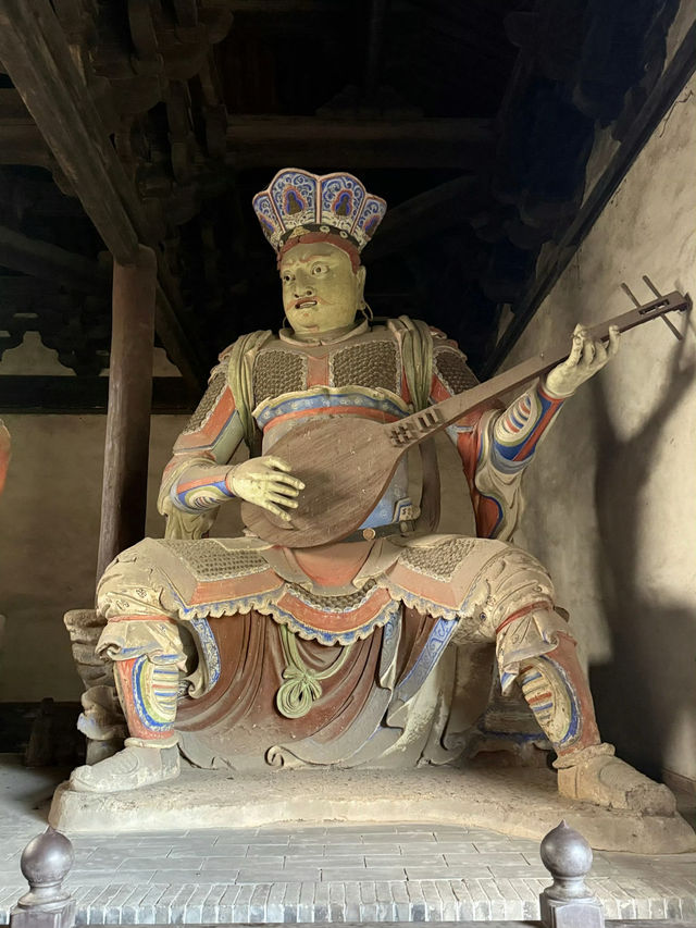 來大同怎能錯過千年古剎華嚴寺呢！這座遼金建築群真的太震撼了