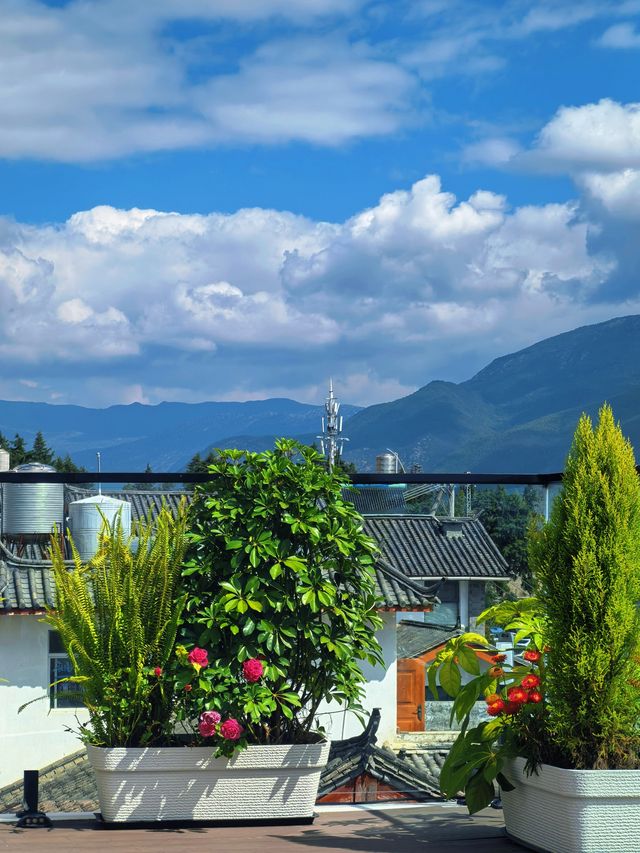 麗江閱山觀景民宿｜躺進風景裡的治癒小窩