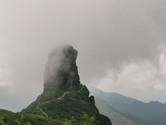 貴州必去！梵淨山+千戶苗寨3日遊，雲霧繚繞嘅人間仙境超正 Day1：貴陽→梵淨山 梵淨山（