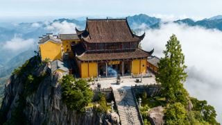 Zen-inspired Jiuhua's Stunning Secret Realm