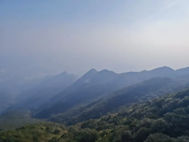 登頂羅浮山 登頂羅浮山